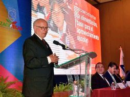 El secretario de Salud indicó que “uno tiene que ser muy honesto y muy responsable y ver si no hay alguien más que tenga mejores posibilidades”. TWITTER / @JoseNarroR