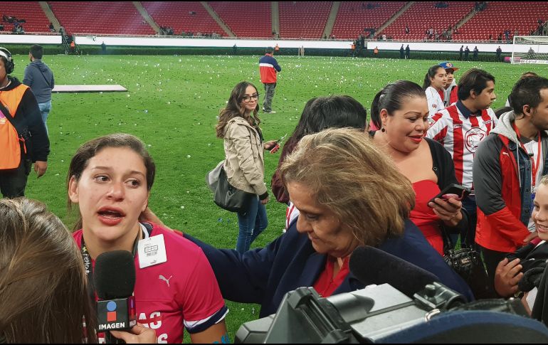 Apoyo. Norma Palafox recibe el cariño y el impulso de su madre (derecha). EL INFORMADOR/F. Atilano