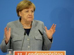 Merkel dice que hizo todo lo posible por sacar adelante las conversaciones y sugiere enfrentar nuevas elecciones.  EFE / F. Strangmann