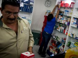 Pacientes crónicos con enfermedades como insuficiencia renal, cáncer, esclerosis múltiple se ven afectados por el desabastecimiento de medicinas. EFE/ARCHIVO