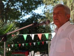 Aclaró que en caso de dividirse la coalición, Morena no aceptará al PRD en alianza toda vez que ya los acuerdos están hechos y la alianza de 2018 es con ciudadanos de todos los partidos. FACEBOOK / Andres Manuel Lopez Obrador