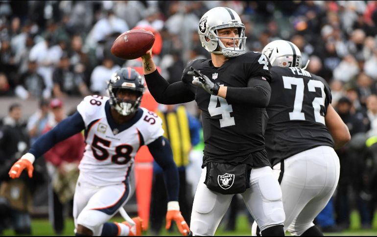 Los Raiders consiguieron su primer pase interceptado de la temporada en su primer partido con el nuevo coordinador defensivo John Pagano. AFP / R. Reiners