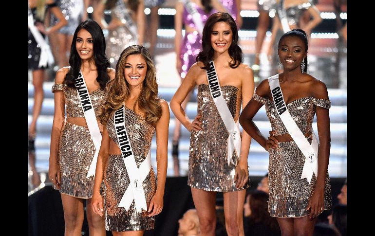 Las representantes de Sri Lanka, Christina Peiris; Sudáfrica, Demi-Leigh Nel-Peters; Tailandia, María Poonlertlarp, y Ghana, Ruth Quarshie, en el certamen realizado en Las Vegas.