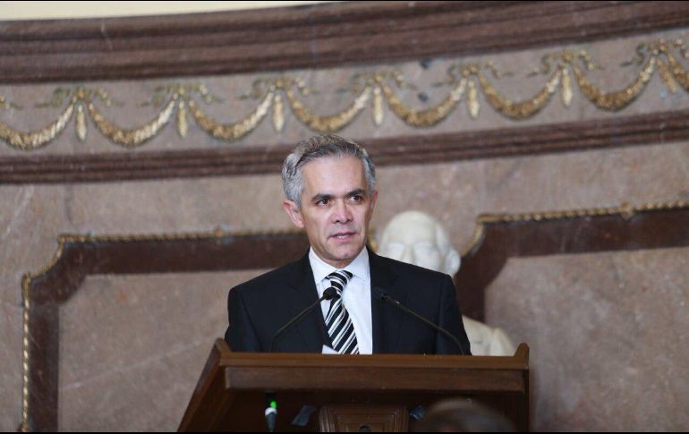 Mancera dice que bajo cualquier escenario seguirá trabajando por un cambio de régimen para el país. TWITTER / @ManceraMiguelMX