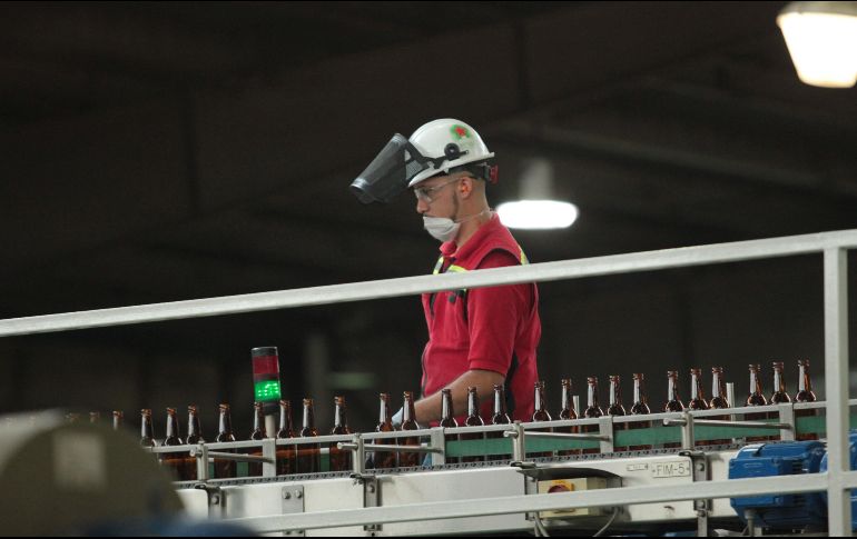 La planta producirá entre10 y 12 millones de hectolitros anuales de cerveza bajo las marcas Corona y Victoria. EL INFORMADOR/Archivo