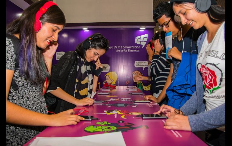 El Consejo de la Comunicación, en el área internacional, invita a grandes y chicos al mundo de la lectura en una dinámica audiovisual, mediante audio libros y material multimedia para los lectores. MAR ADENTRO A.C.