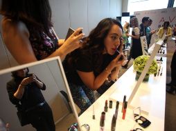 Los jóvenes son un segmento que quiere conseguir las cosas rápido y que aprovechan las redes sociales para vender más. FACEBOOK/AvonMexico