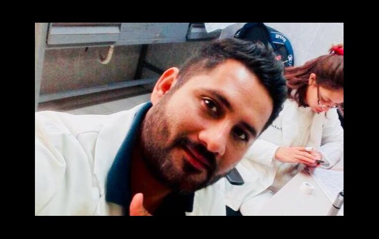 Valenzuela Muro aseguró que su celular se descompuso y ya no tuvo contacto con sus familiares. Facebook/Colegio de Médicos de Chihuahua A.C.