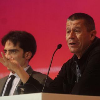 Carrère muestra su oscuridad ante mil jóvenes