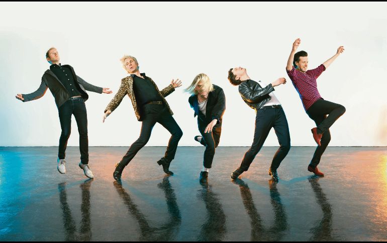 La banda de indie rock, Franz Ferdinand, llegará al festival para estrenar su nuevo disco “Always ascending”.