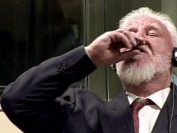 Praljak falleció la tarde del miércoles después de beber veneno durante una audiencia de apelación en la Corte de la Haya. AFP