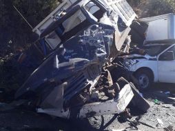 La carretera se encuentra cerrada en ambos sentidos. ESPECIAL/