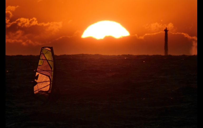 Una persona practica 