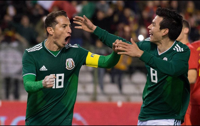 Backe destaca la aportación de Andrés Guardado (I) en el Tri. MEXSPORT/ARCHIVO