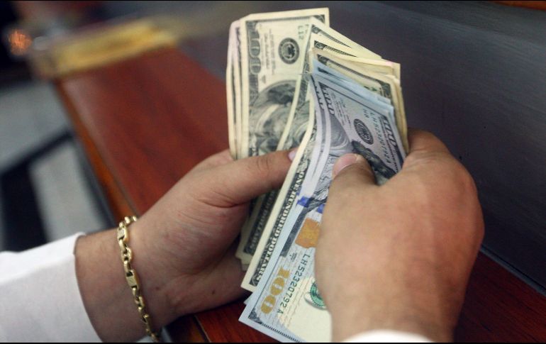 La incertidumbre política interna junto con los problemas de inseguridad y la plataforma petrolera, son los tres obstáculos que podrían limitar el ritmo de la actividad económica. EL INFORMADOR / ARCHIVO