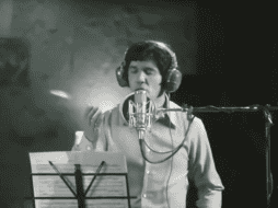 El intérprete tiene más de 400 canciones y 85 millones de discos vendidos a lo largo de su carrera. YOUTUBE/ AXNspain