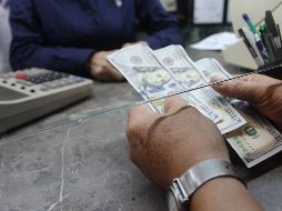 De enero a octubre los flujos por remesas sumaron un total de 23 mil 908 millones de dólares. EL INFORMADOR/Archivo