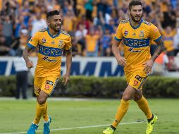 Javier Aquino (I) y André-pierre Gignac (D) arrancan como titulares con los Tigres. MEXSPORT/ARCHIVO