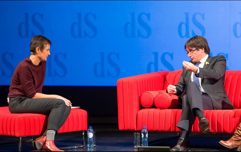 Puigdemont fue cuestionado sobre sus razones que motivan a la independencia. AFP/K. Van Accom