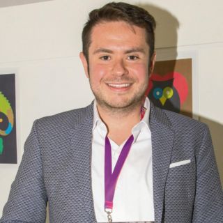 Escribir para develar la historia propia