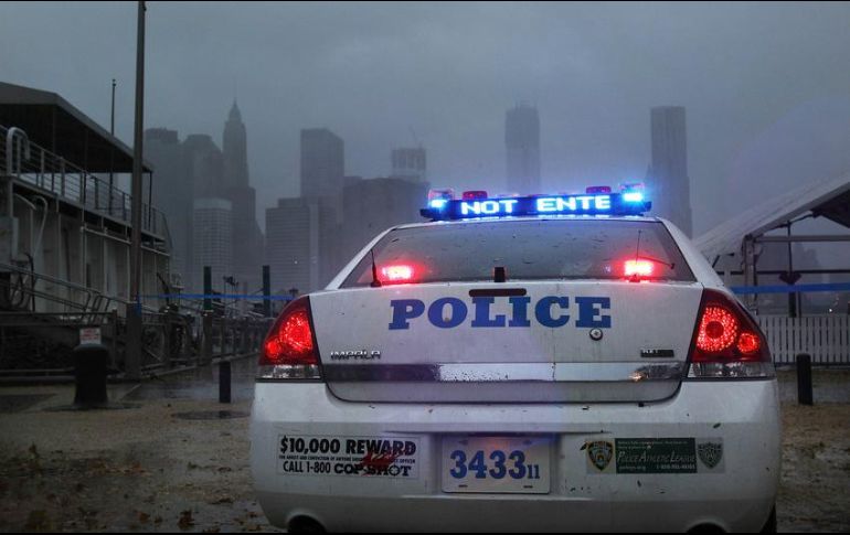 La policía busca al conductor que huyó después de arrollar a cuatro personas. AFP / ARCHIVO