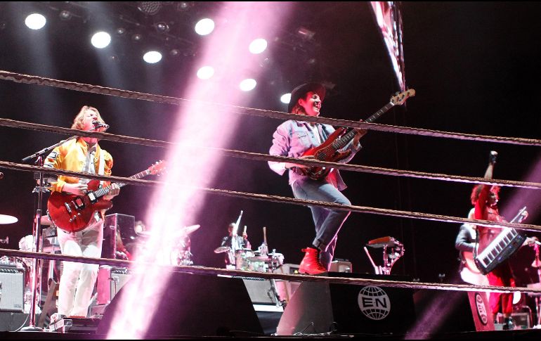 La banda estadounidense abre con el sencillo 