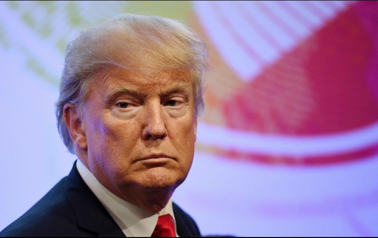 ''Necesitamos este voto para frenar el crimen, la inmigración ilegal, muro fronterizo, ejército, pro-vida (antiaborto), veteranos, jueces segunda enmienda'', dijo el mandatario en Twitter. AP / ARCHIVO