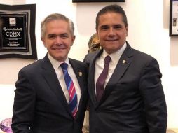 “Yo voy a acompañar al PRD en lo que decida porque esto es un doble compromiso