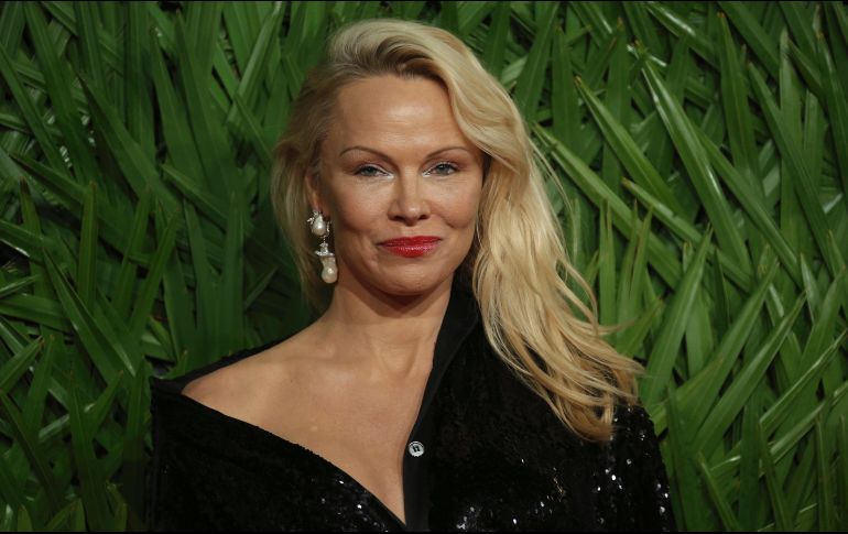 La actriz luce con una piel más lisa, y sin líneas de expresión, aunque no quiso confirmar si se había hecho alguna cirugía. AP/J. Ryan