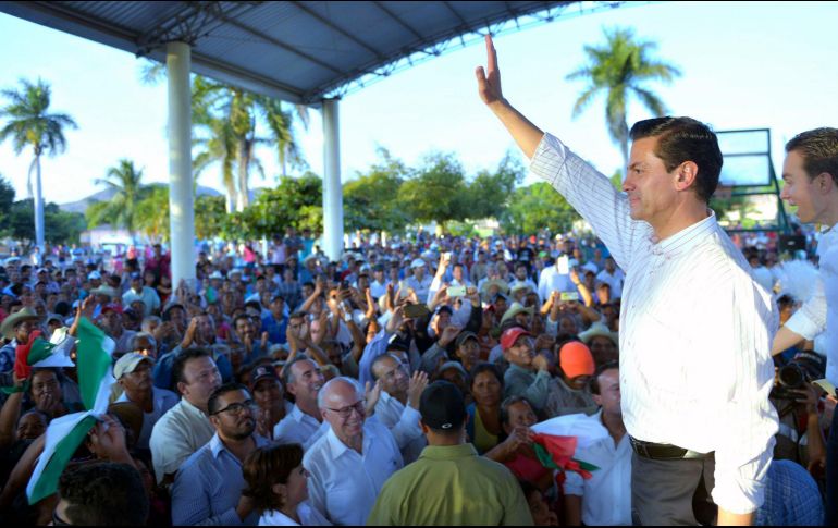 En su mensaje, el jefe del Ejecutivo también destacó que de acuerdo con cifras del Seguro Social, en noviembre pasado se crearon 132 mil 317 nuevos puestos laborales. ESPECIAL