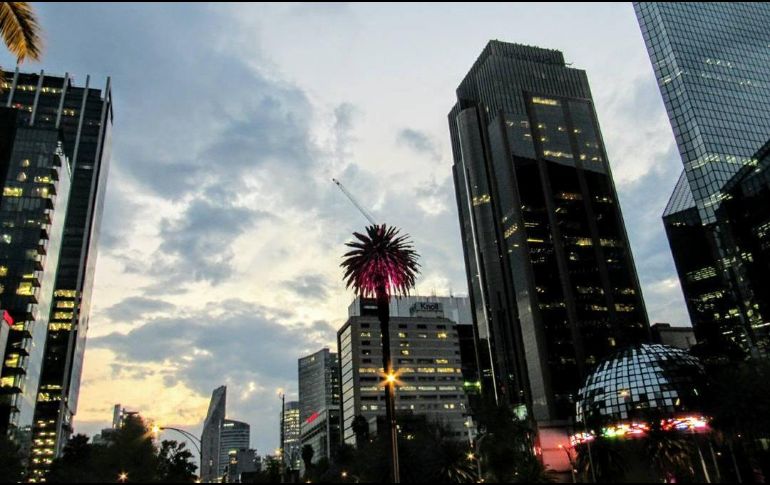 El grupo financiero Monex refiere que los mercados a nivel mundial presentan movimientos positivos. FACEBOOK / Bolsa Mexicana de Valores