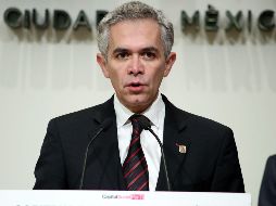 Respecto a la opción de declinar, Mancera Espinosa descarta dicha posibilidad. SUN / A. Ojeda