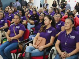Las mujeres manejarán un simulador de conducción y luego comenzarán prácticas con unidades reales.