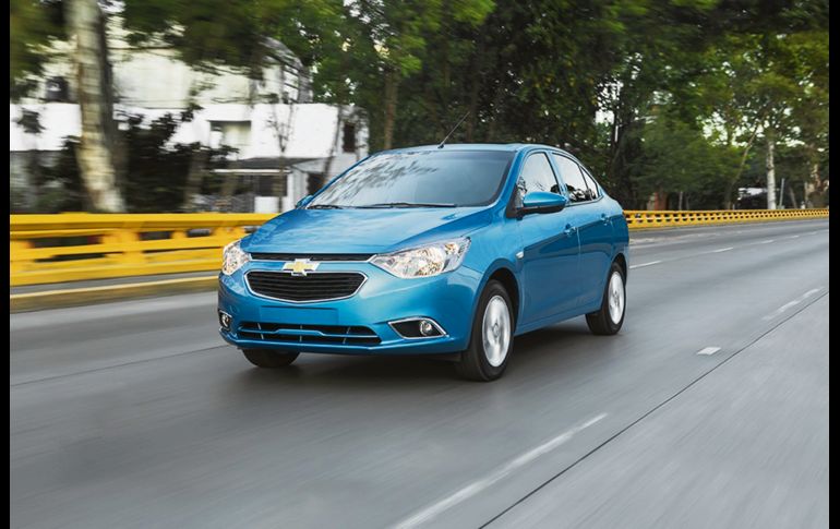 Uno de los sedanes favoritos en México, el Chevrolet Aveo, tiene una nueva imagen.