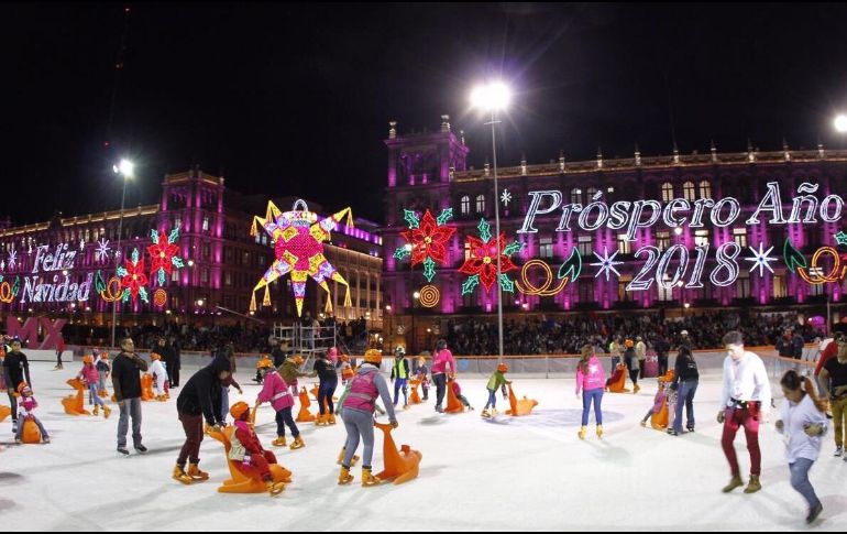 Niños y personas discapacidad estrenaron la pista de cuatro mil metros cuadrados de superficie. TWITTER / @GobCDMX