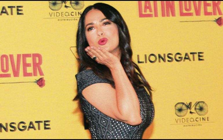 Salma Hayek podría estar nominada a mejor actriz de comedia por la cinta “Beatriz at Dinner”. NTX/ARCHIVO
