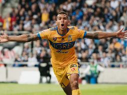 La anotación del central colombiano de Tigres Francisco Meza rompió el empate ante los Rayados y a la postre le dio el título a su equipo. MEXSPORT