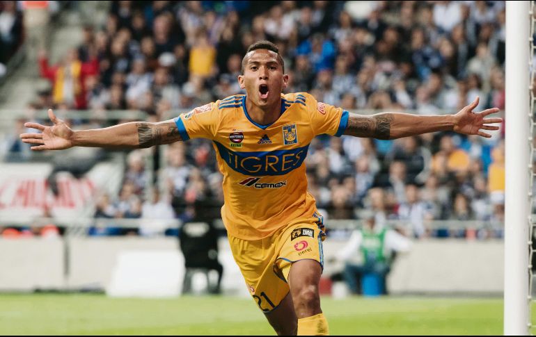 La anotación del central colombiano de Tigres Francisco Meza rompió el empate ante los Rayados y a la postre le dio el título a su equipo. MEXSPORT
