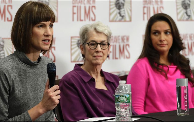 Los relatos de Leeds y Crooks coinciden con los comentarios realizados por Trump en un video de 2005 que desata el escándalo en la campaña electoral de 2016. AP / M. Lennihan