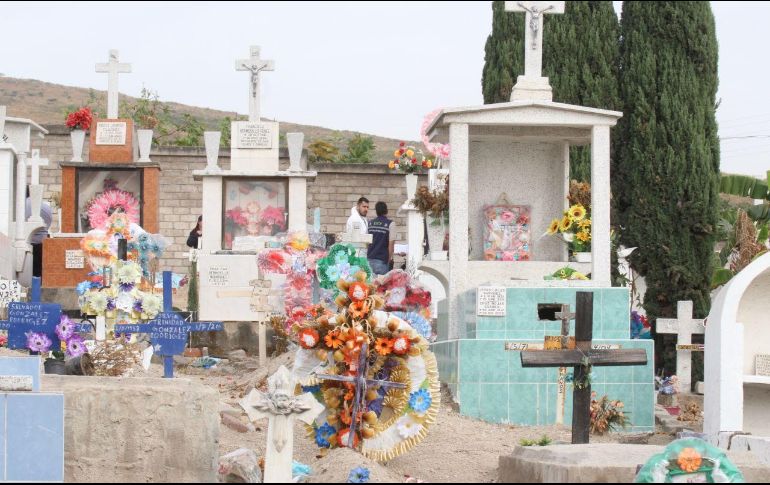 Autoridades confirmarán la cantidad de cuerpos encontrados tras los trabajos de seguridad en el Panteón. EL INFORMADOR/G. Gallo