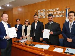 El aspirante acudió alas oficias de la Comisión Organizadora Electoral de Acción Nacional. TWITTER / @RicardoAnayaC