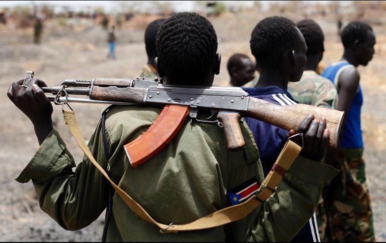 La reanudación de choques étnicos armados entre comunidades locales en la provincia de Malek causó la muerte de 173 personas. AFP/ARCHIVO
