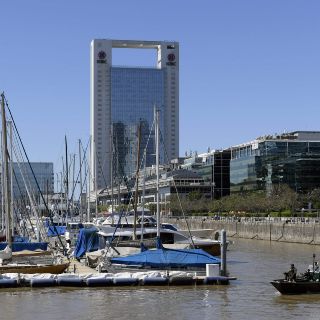 Submarino argentino sigue sin aparecer; avanza investigación a la Armada