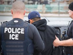 HRW destacó que durante los ocho primeros meses del gobierno de Trump los arrestos de inmigrantes al interior de EU aumentaron 42 por ciento AP / ARCHIVO