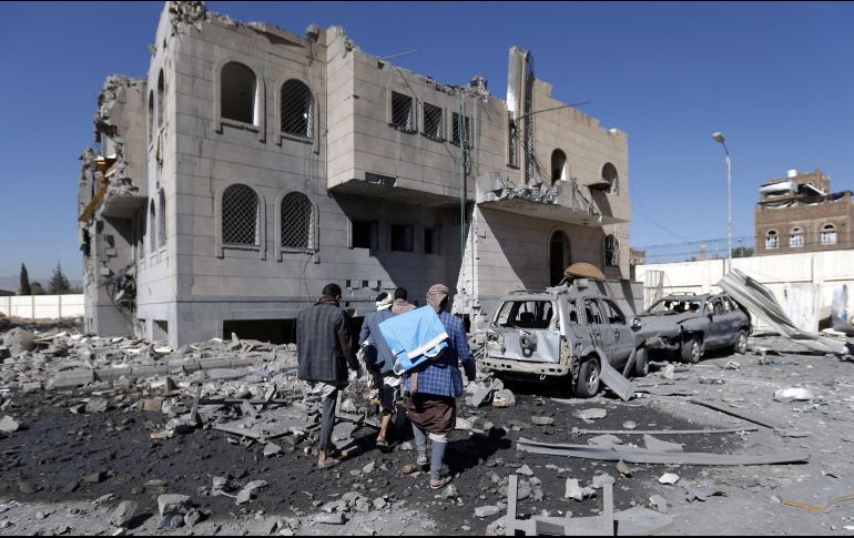 Tres de los siete ataques tuvieron como blanco el principal edificio del cuartel, donde se encontraban la mayoría de los presos. AFP/M. Huwais