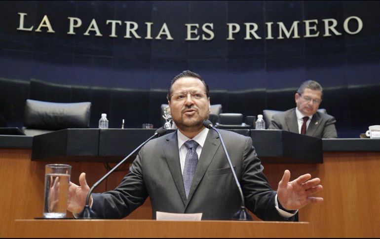 El coordinador del blanquiazul en el Senado, indicó que cada legislador de su bancada expresará su sensibilidad sobre el tema en cada voto. TWITTER / @FHerreraAvila