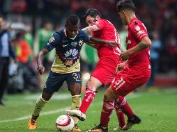 Los dos equipos iniciarán su participación en el Clausura 2018 el domingo 7 de enero. Los Diablos recibirán a las Chivas y las Águilas visitarán al Querétaro. MEXSPORT/ARCHIVO