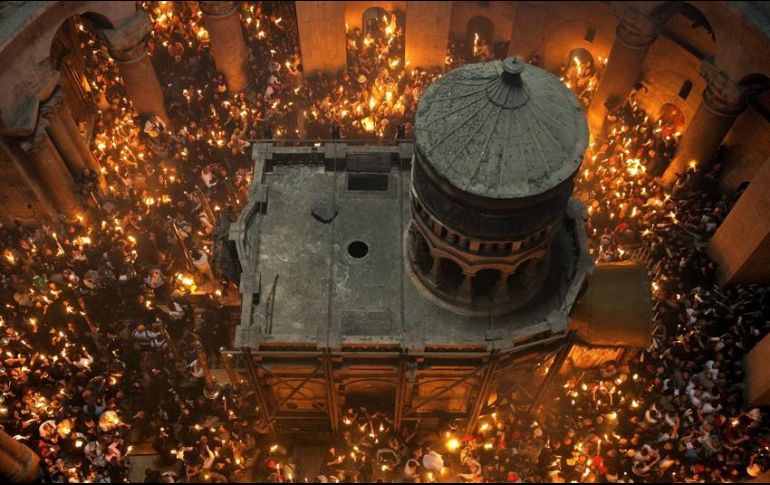 Se descubrió que el edificio de mármol sobre la tumba podría colapsar, motivo por el cual ciencia y fe deberán trabajar juntas para su preservación. EFE / ARCHIVO