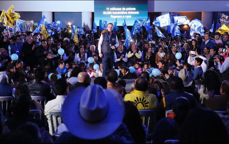 El panista estuvo acompañado por los presidentes del PAN, Movimiento Ciudadano y PRD en San Luis Potosí. TWITTER / @RicardoAnayaC