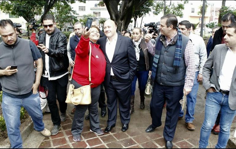 Enrique Alfaro encabeza la entrega de obras alrededor del Hospital Civil 